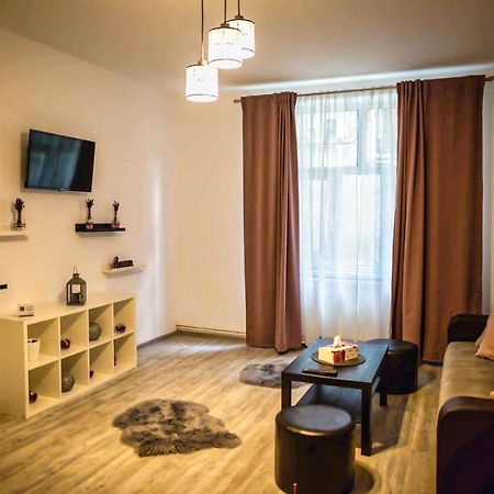 브라쇼브 The Nest@Pinehouse 아파트 외부 사진
